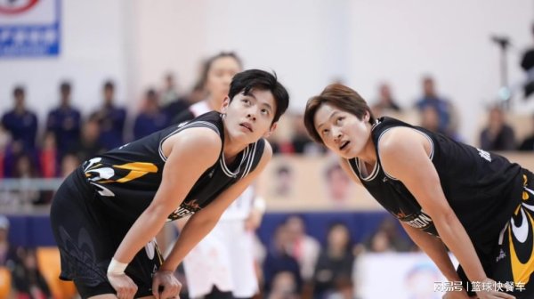 免息配资平台 27分惨败！女篮新科总冠军遭遇开门黑：全联盟第一爆冷输给第17？